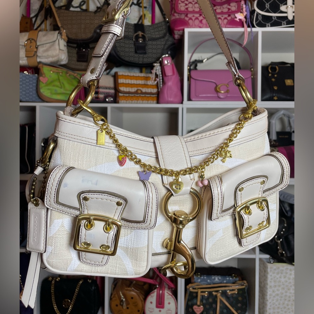 Coach Vintage Y2K Legacy Signature Shoulder Bag in Ivory & Beige 🤍